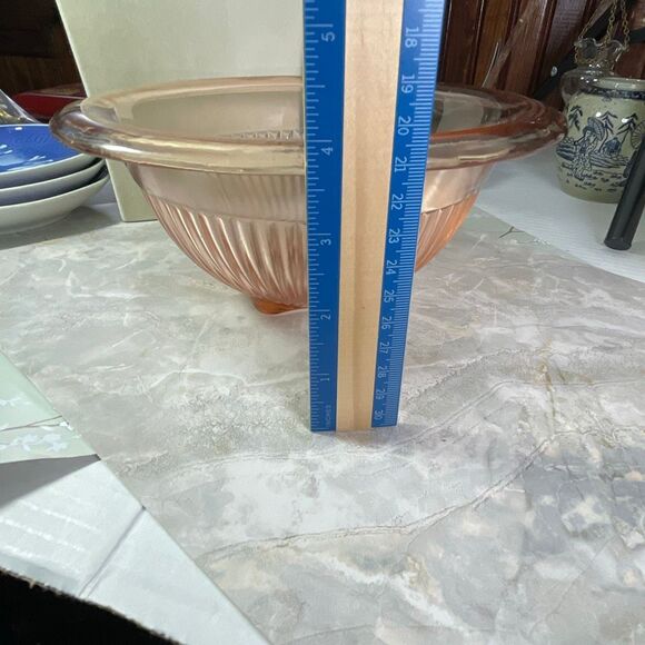 Vintage Hazel Atlas 8.5” pink depression glass “Rest-Well” mixing bowl ribbed he - Picture 4 of 7